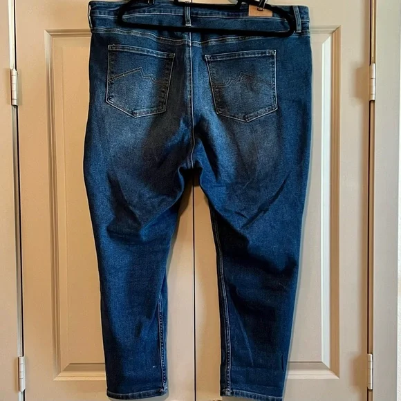 Max Studio Indigo High Rise Ankle Skinny Jeans - Picture 6 of 7